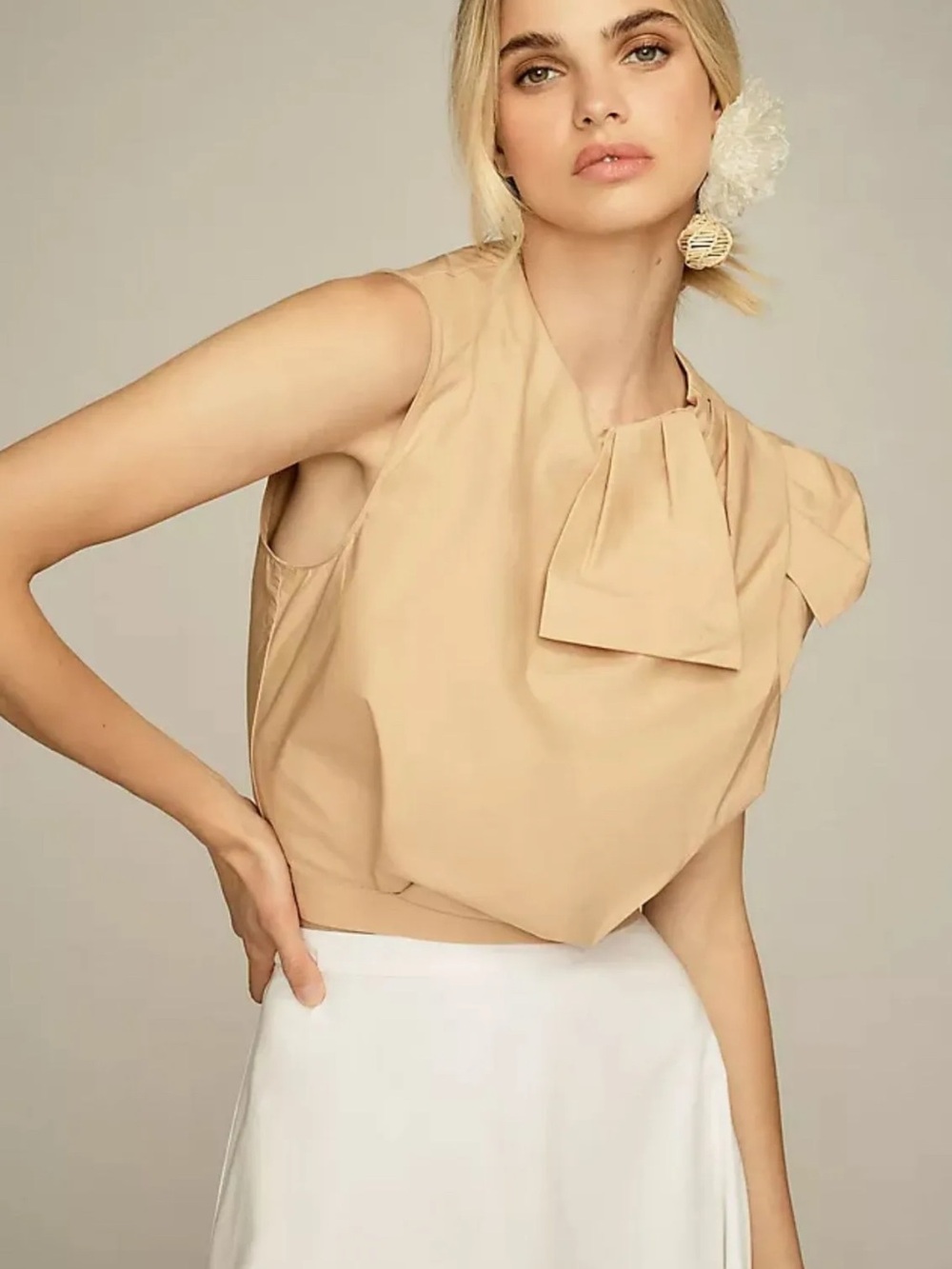 SIZE 4 Anthropologie Beige Sculpted Ruffle Crop Top Sleeveless Crop Poplin